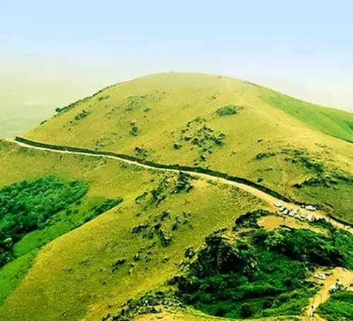 Bird’s eye view of Mullayanagiri in chikmagalur for trekking or hiking